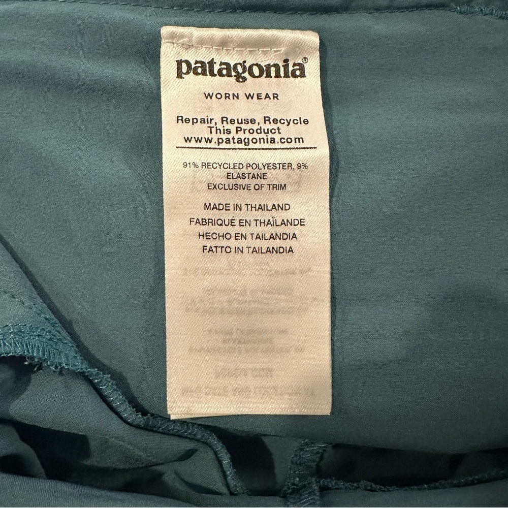 Patagonia Stretch Boardshorts Green Lightweight Unlined 9” inseam Sz 40 - Picture 2 of 8